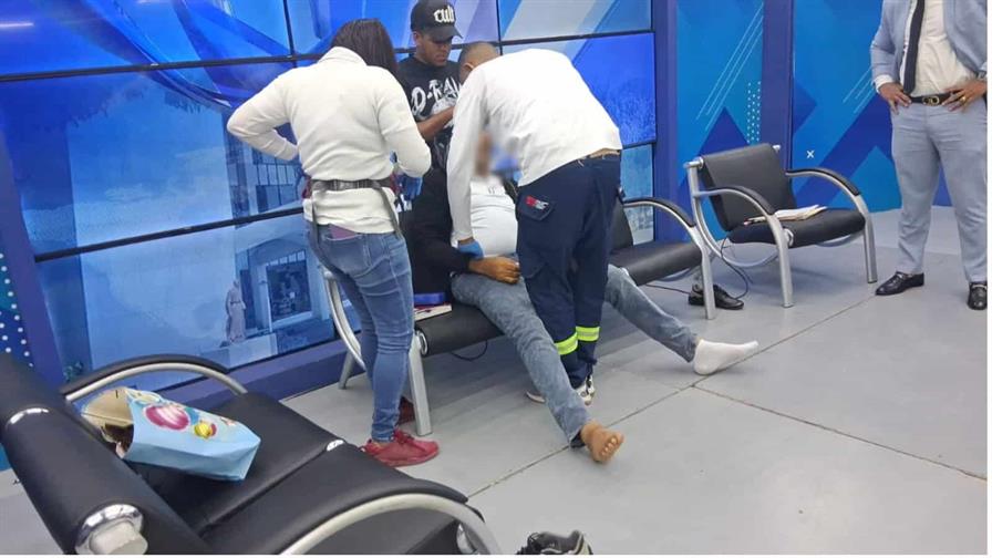 fallece-hombre-mientras-era-entrevistado-en-un-canal-de-television-8ab84a9e-focus-0.11-0.53-896-504